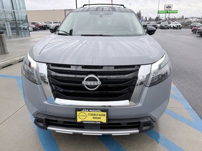 2025 Nissan Pathfinder Platinum