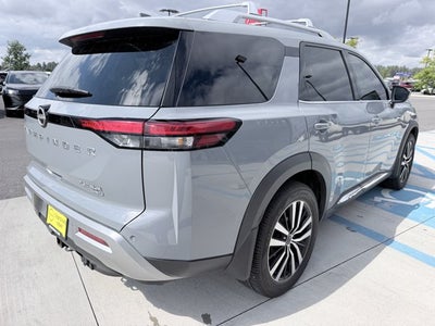 2023 Nissan Pathfinder Platinum