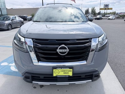 2023 Nissan Pathfinder Platinum