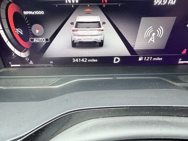 2023 Nissan Pathfinder Platinum