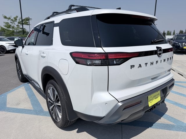 2026 Nissan Pathfinder Platinum