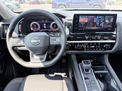 2026 Nissan Pathfinder Platinum