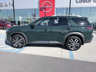 2023 Nissan Pathfinder Platinum