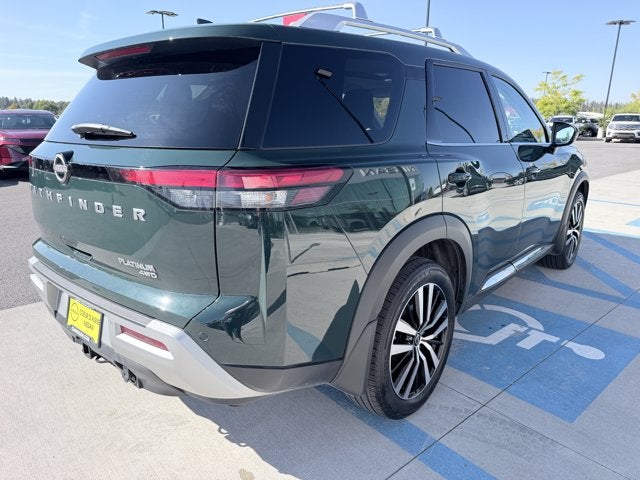 2023 Nissan Pathfinder Platinum
