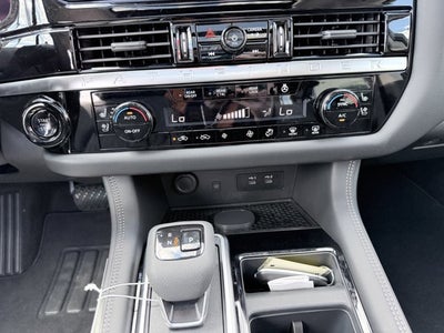 2026 Nissan Pathfinder Platinum