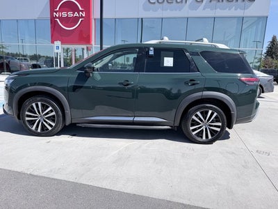 2023 Nissan Pathfinder Platinum
