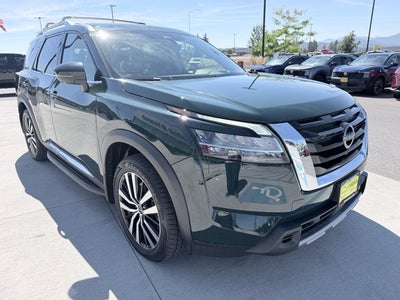 2023 Nissan Pathfinder Platinum