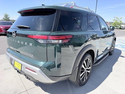 2023 Nissan Pathfinder Platinum