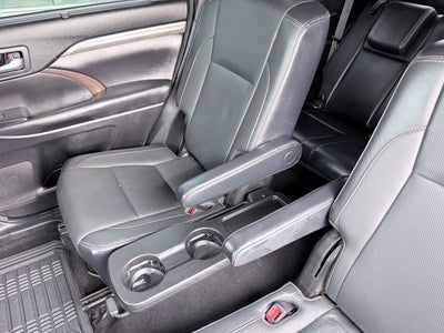 2018 Toyota Highlander Limited Platinum