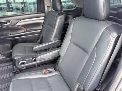 2018 Toyota Highlander Limited Platinum