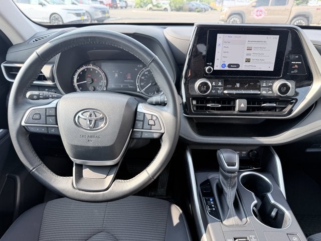 2023 Toyota Highlander LE