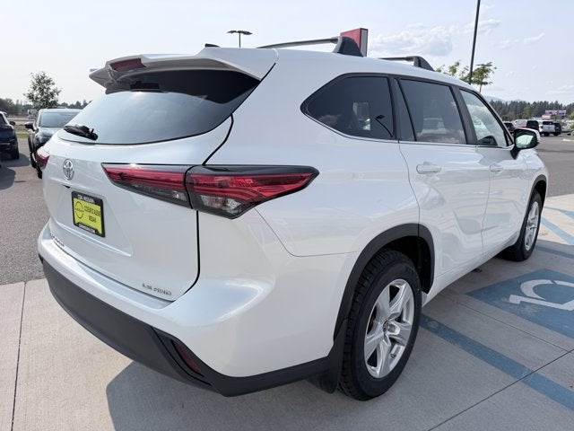 2023 Toyota Highlander LE