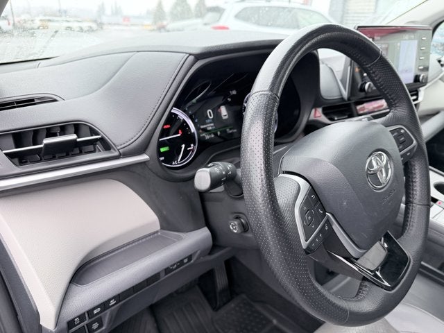 2021 Toyota Sienna Limited
