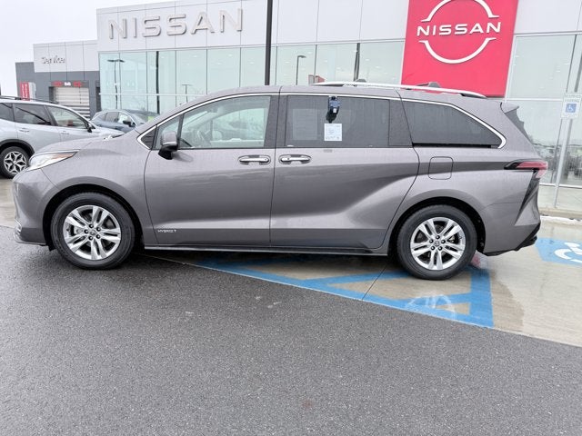 2021 Toyota Sienna Limited