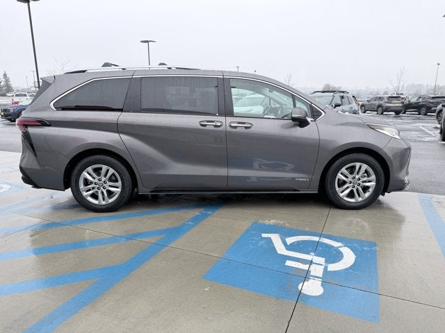 2021 Toyota Sienna Limited