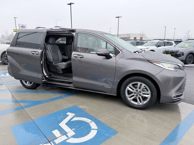 2021 Toyota Sienna Limited