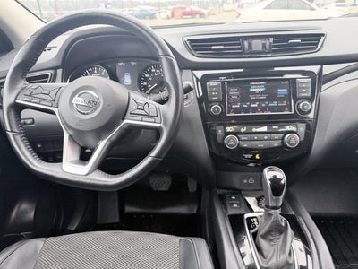 2022 Nissan Rogue Sport SV