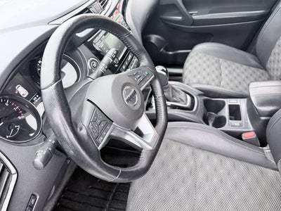 2022 Nissan Rogue Sport SV