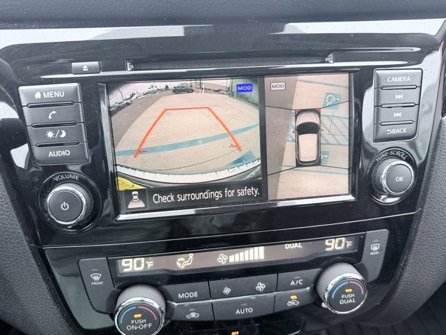 2022 Nissan Rogue Sport SV