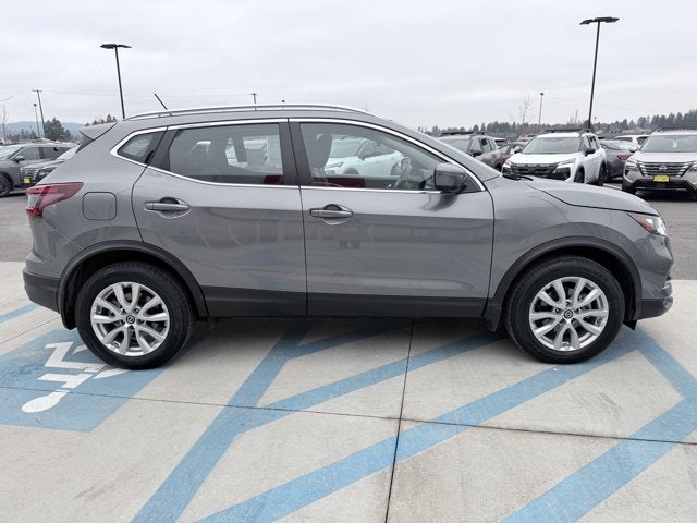 2022 Nissan Rogue Sport SV