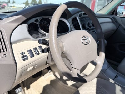 2005 Toyota Highlander 4dr V6 4WD w/3rd Row (Natl)