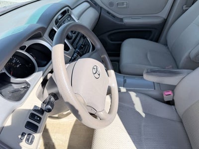 2005 Toyota Highlander 4dr V6 4WD w/3rd Row (Natl)